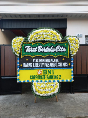 Papan Bunga Duka di Menemeng
