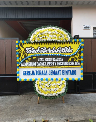 Papan Bunga Duka di Menemeng