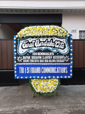 Papan Bunga Duka di Menemeng